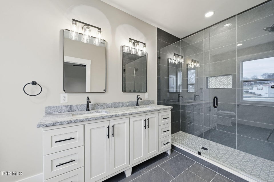 Photo #27: 337 Ty'S Place