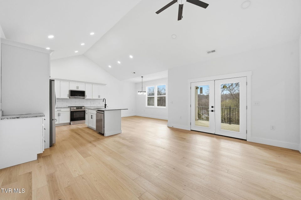 Photo #4: 333 Ty'S Place