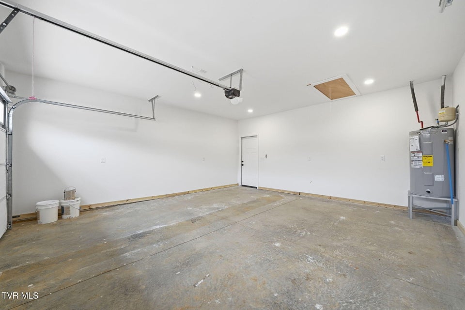 Photo #26: 333 Ty'S Place