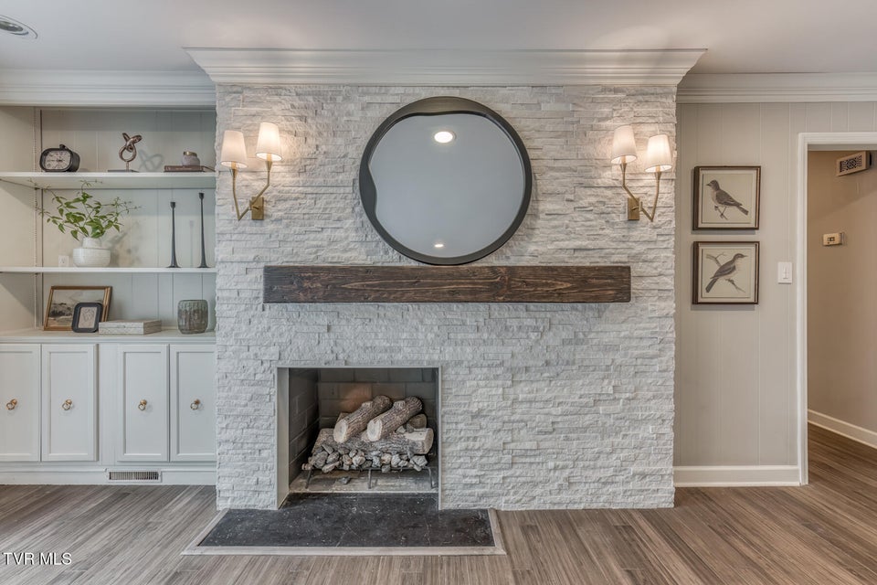 Photo #23: 1607 Woodmont Drive