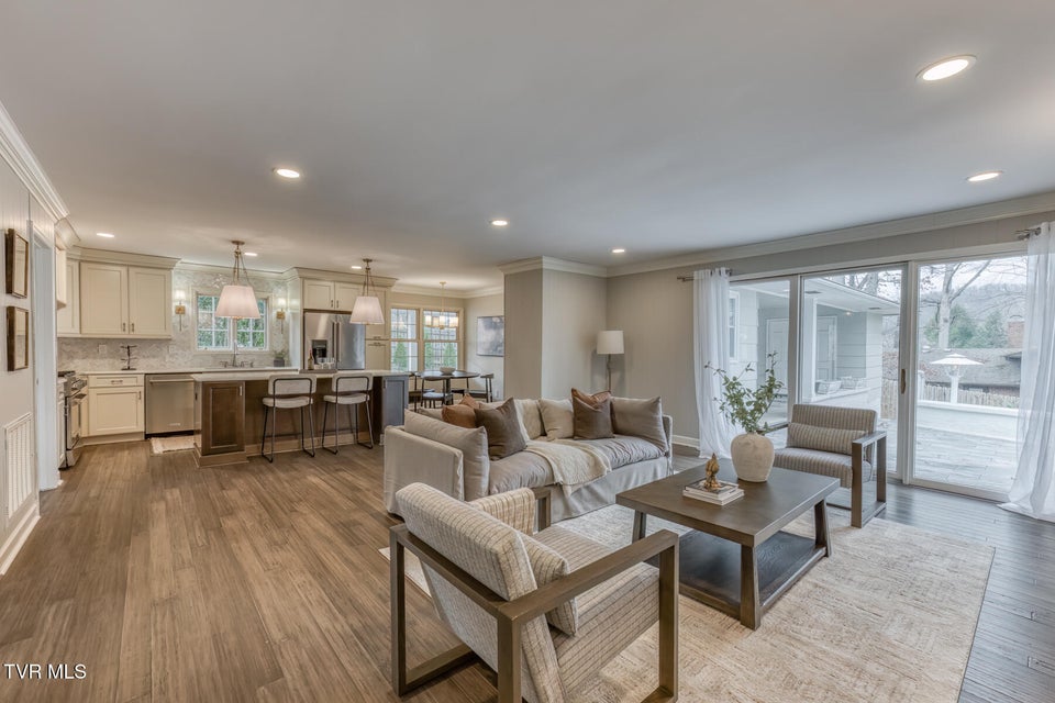 Photo #21: 1607 Woodmont Drive