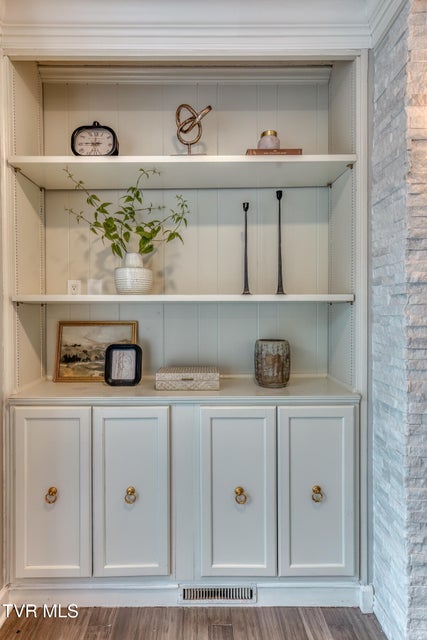 Photo #24: 1607 Woodmont Drive