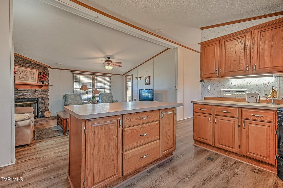 Photo #8: 296 Davy Crockett Road