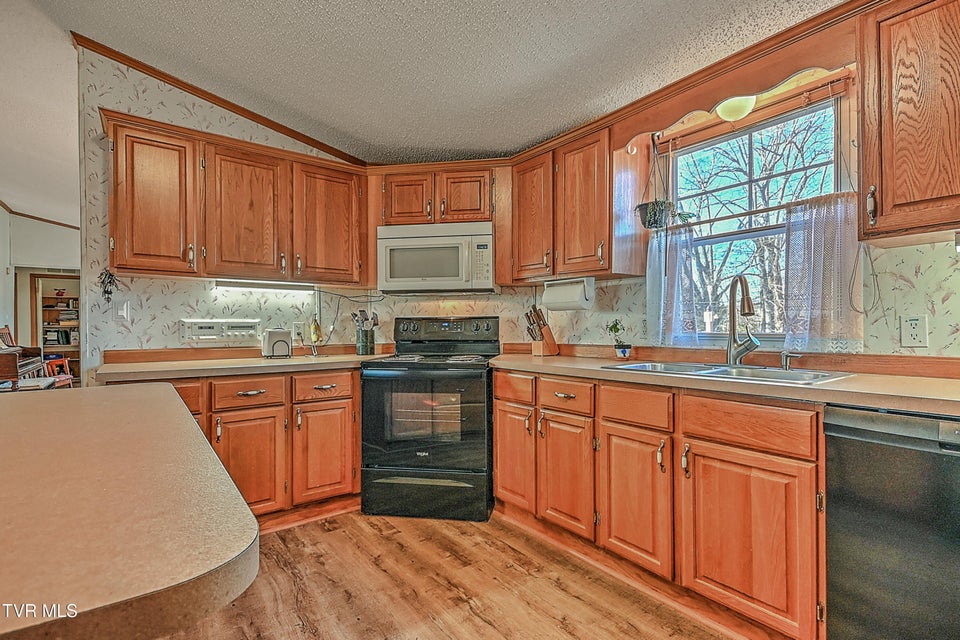 Photo #7: 296 Davy Crockett Road