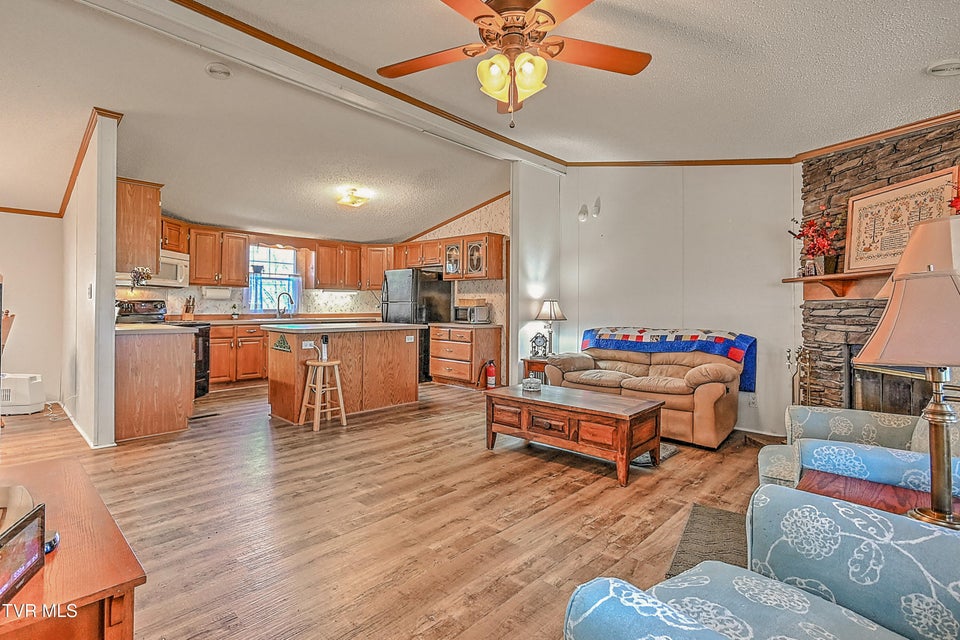 Photo #11: 296 Davy Crockett Road