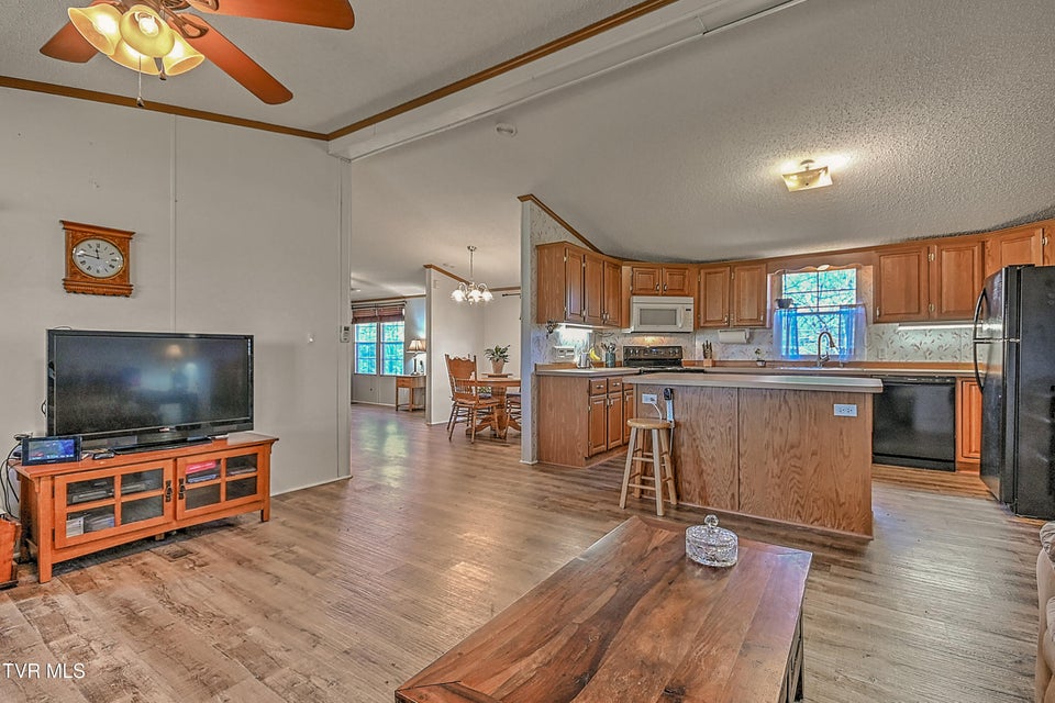 Photo #19: 296 Davy Crockett Road