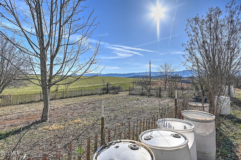 Photo #52: 296 Davy Crockett Road