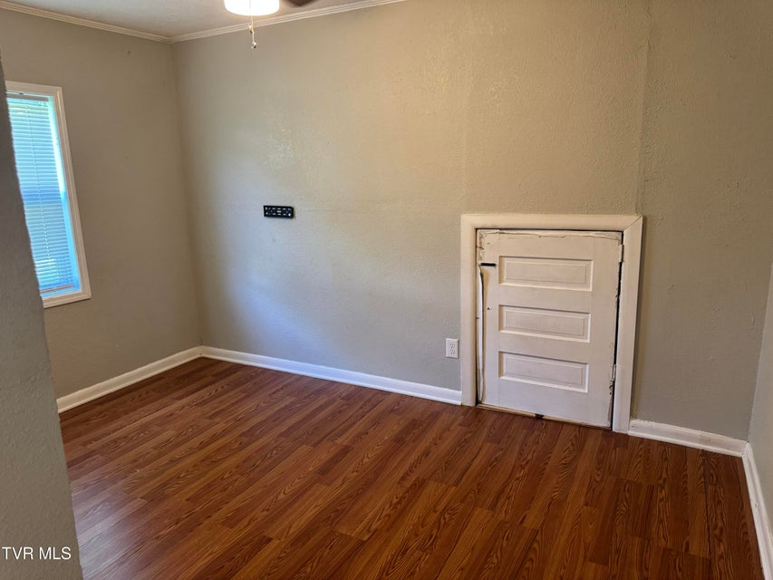 Photo #13: 1108&1110 Fairview Avenue