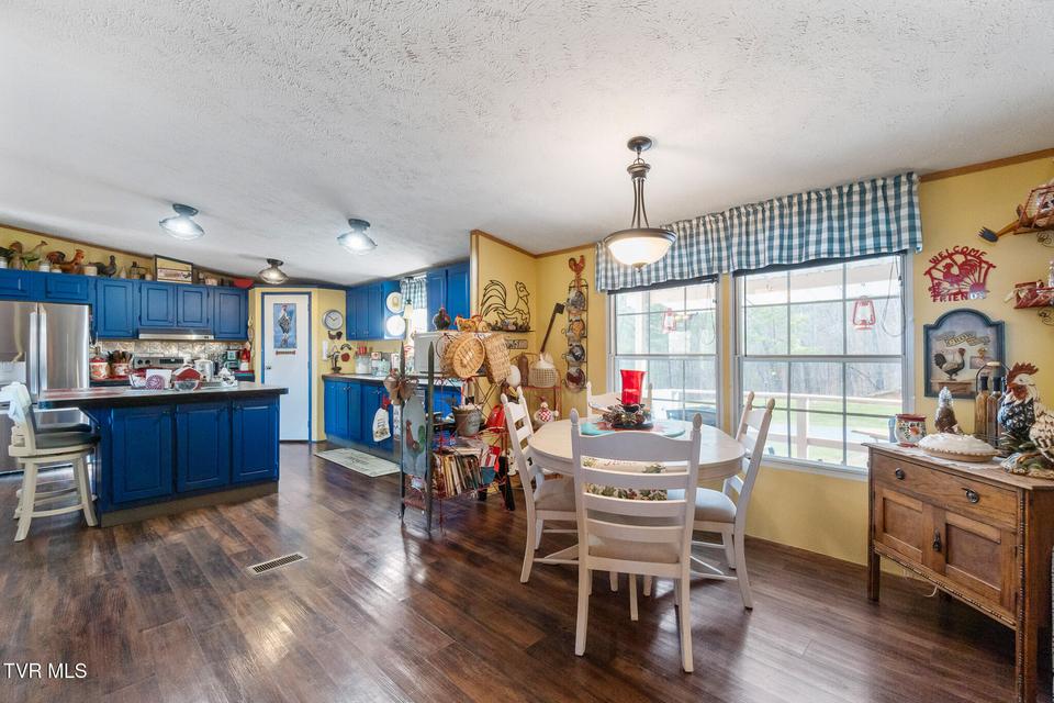 Photo #31: 1243 Applewood Road