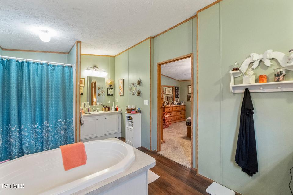 Photo #36: 1243 Applewood Road