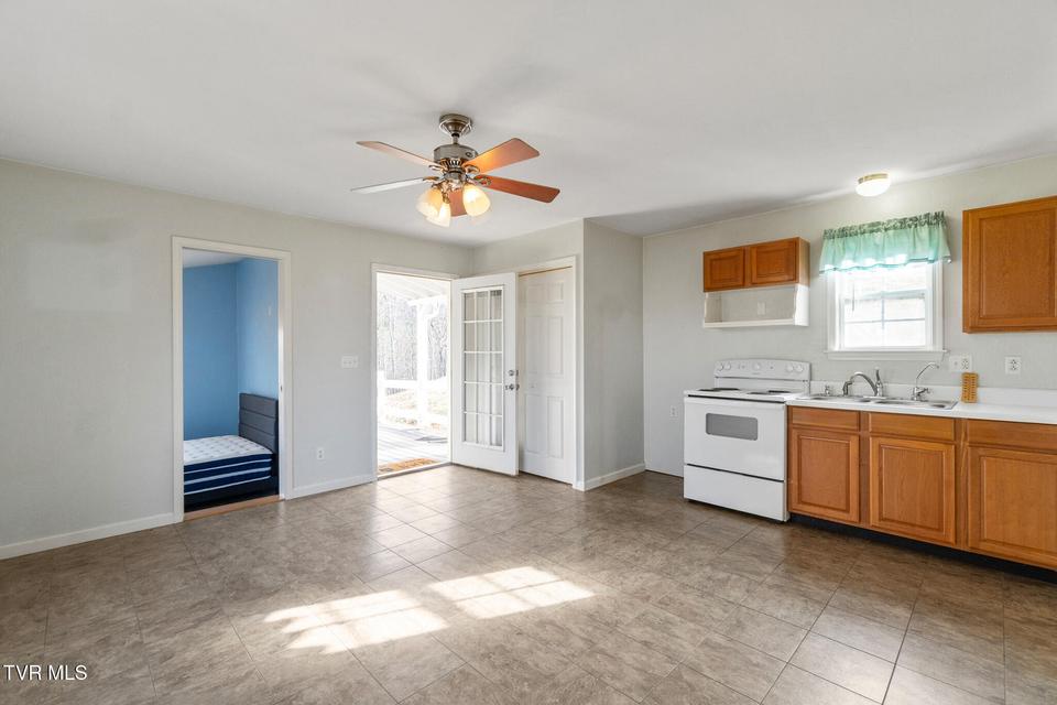 Photo #56: 1243 Applewood Road