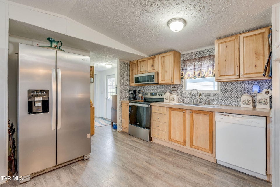 Photo #8: 404 Amis Chapel Road Road