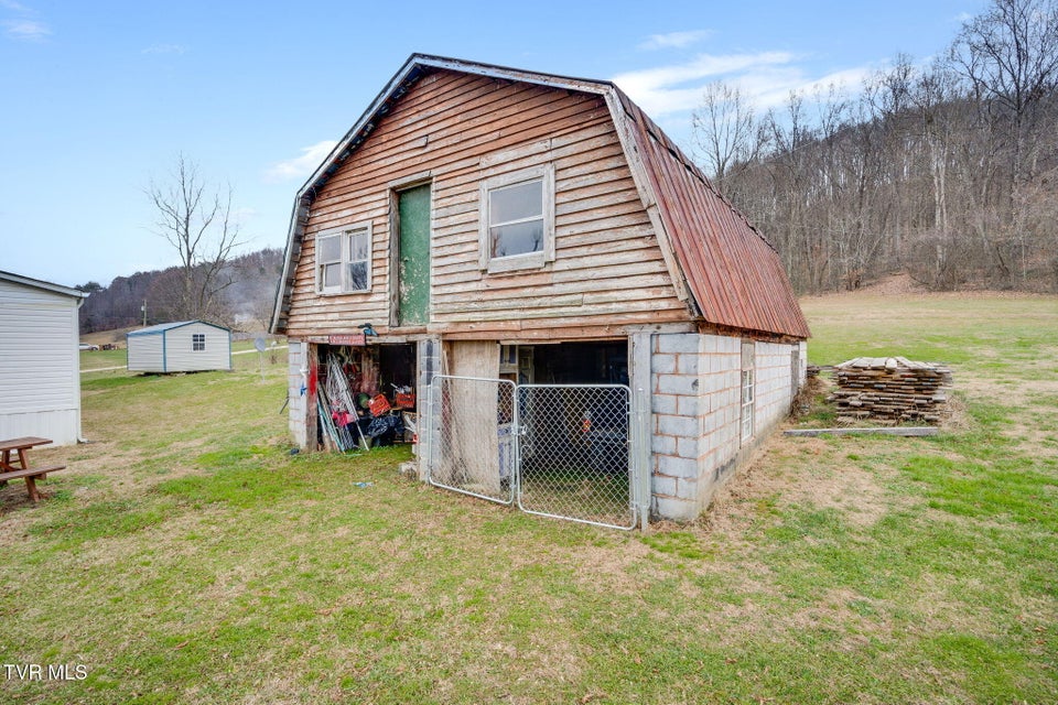 Photo #25: 404 Amis Chapel Road Road