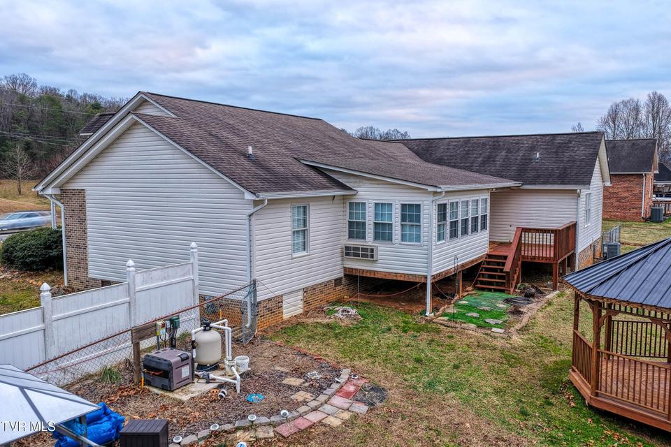 Photo #9: 521 Westfield Avenue