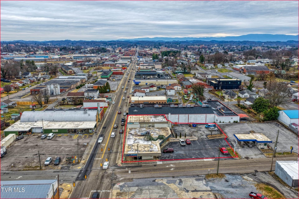 Photo #3: 1606 State Street