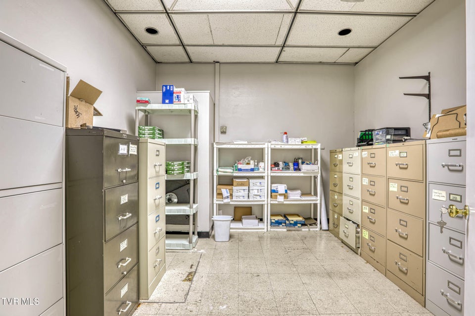 Photo #8: 1606 State Street