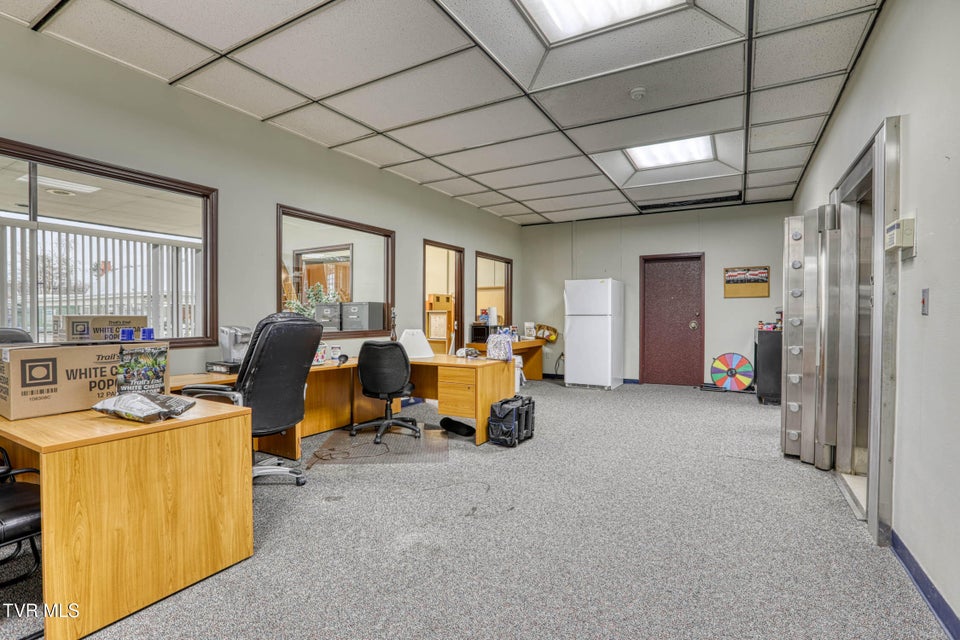 Photo #9: 1606 State Street