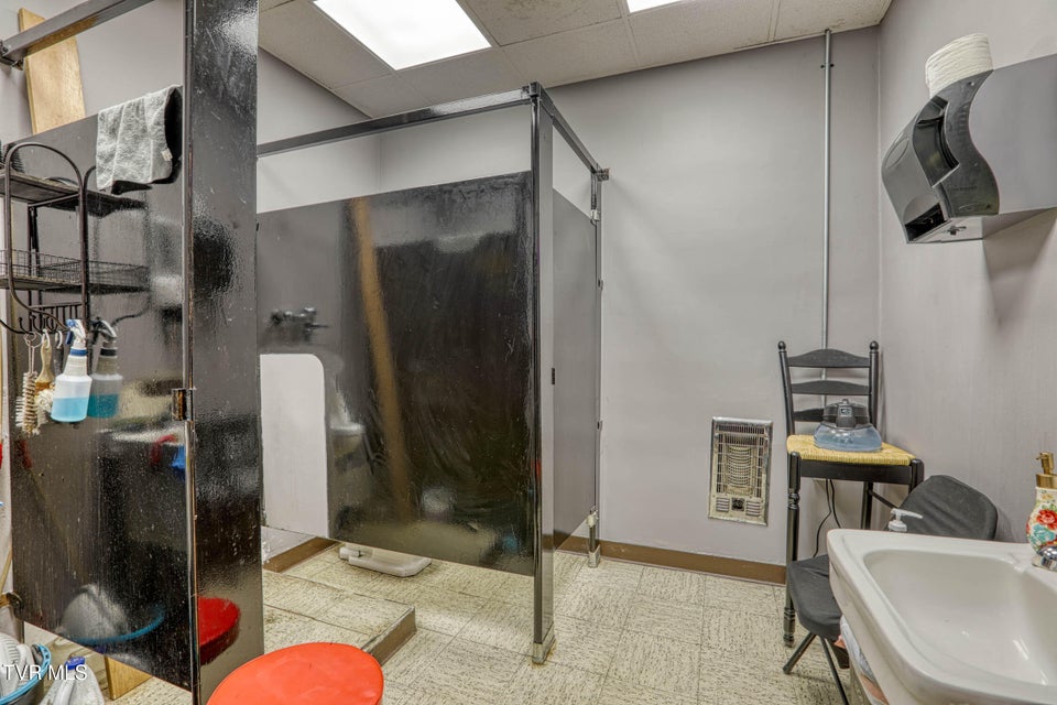 Photo #47: 1606 State Street