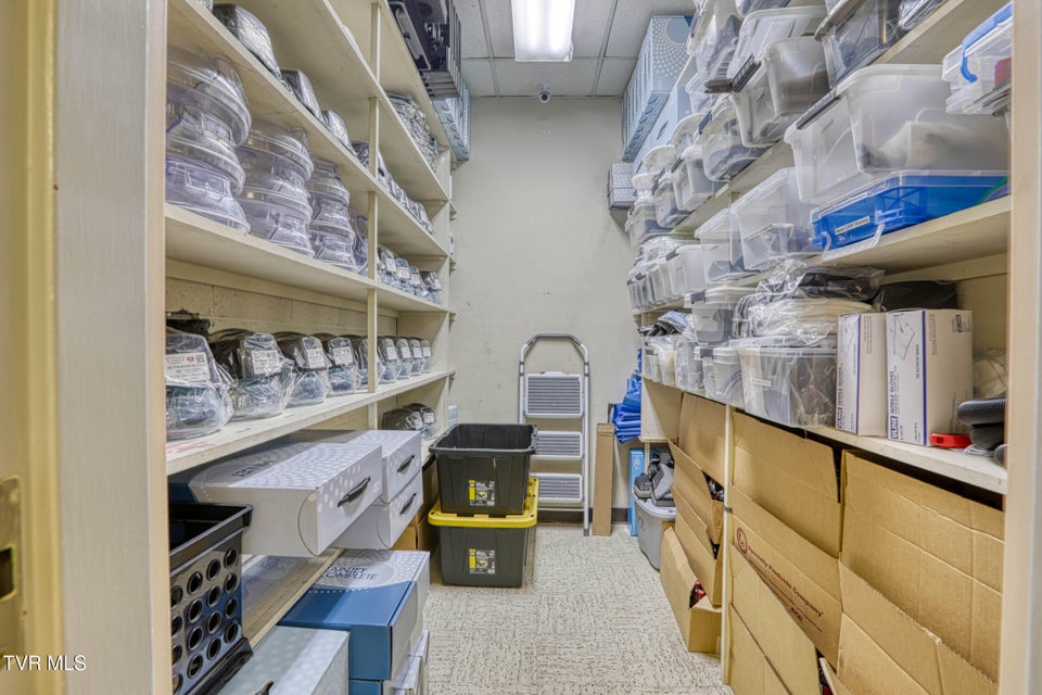 Photo #49: 1606 State Street