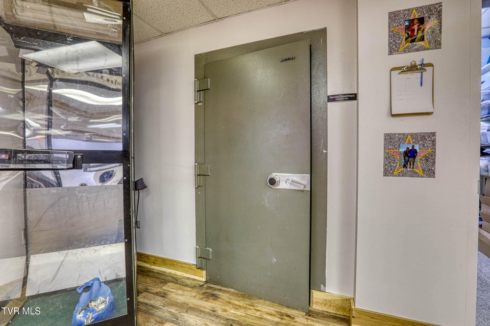 Photo #50: 1606 State Street