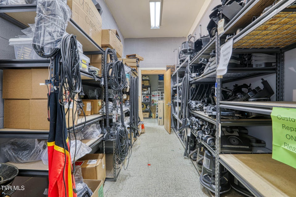 Photo #53: 1606 State Street