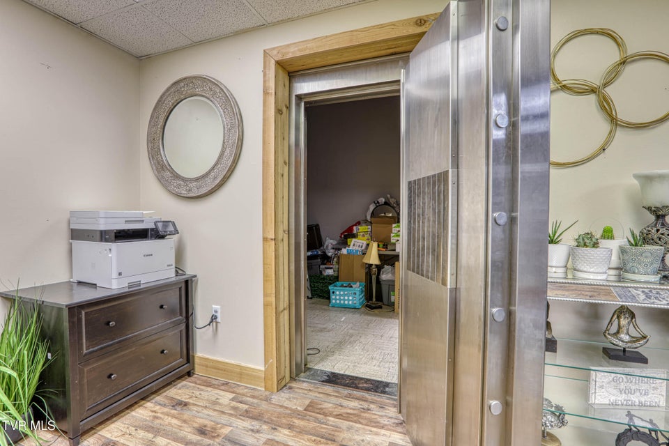 Photo #55: 1606 State Street