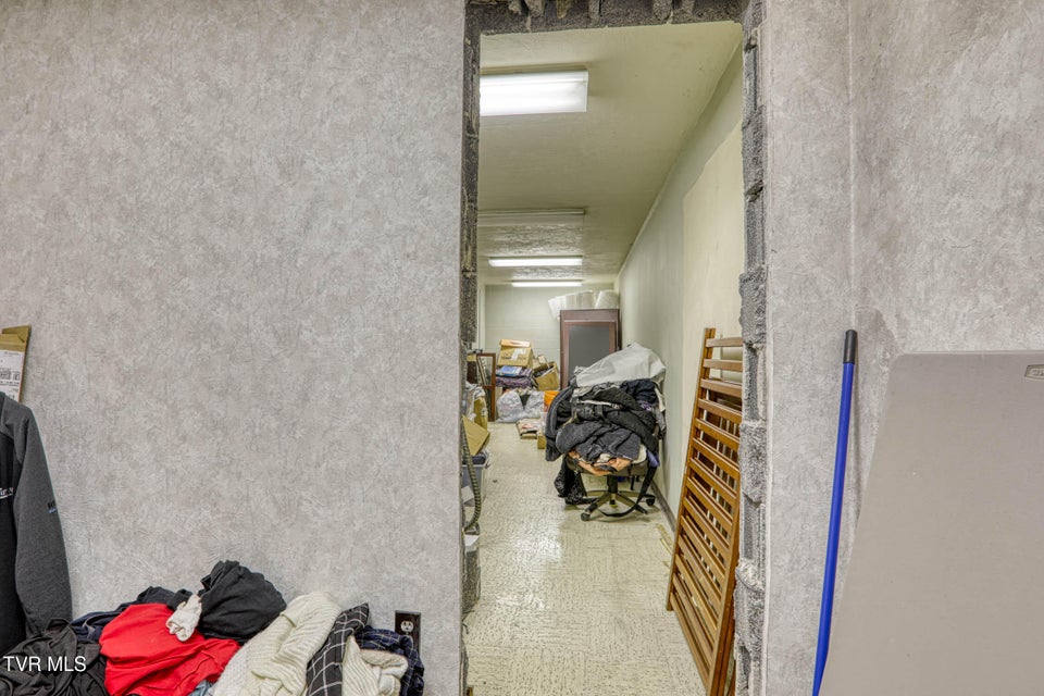 Photo #72: 1606 State Street