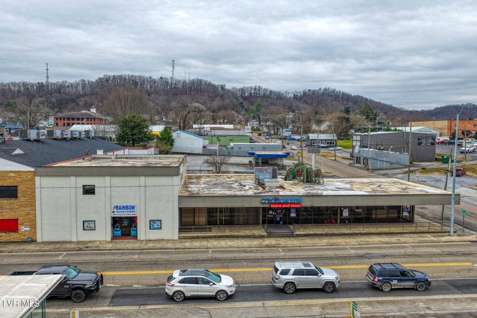 Photo #99: 1606 State Street