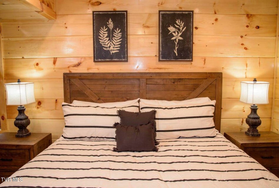 Photo #35: 834 String Run Way