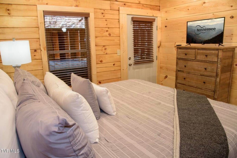 Photo #19: 834 String Run Way