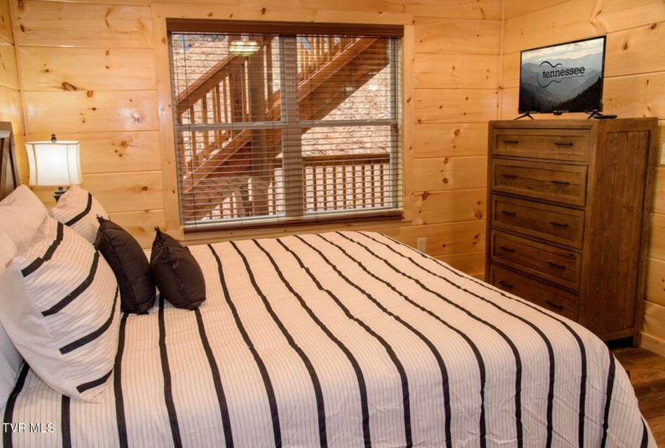 Photo #36: 834 String Run Way