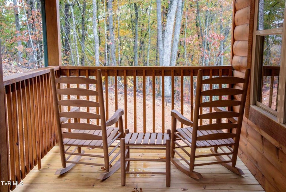 Photo #49: 834 String Run Way