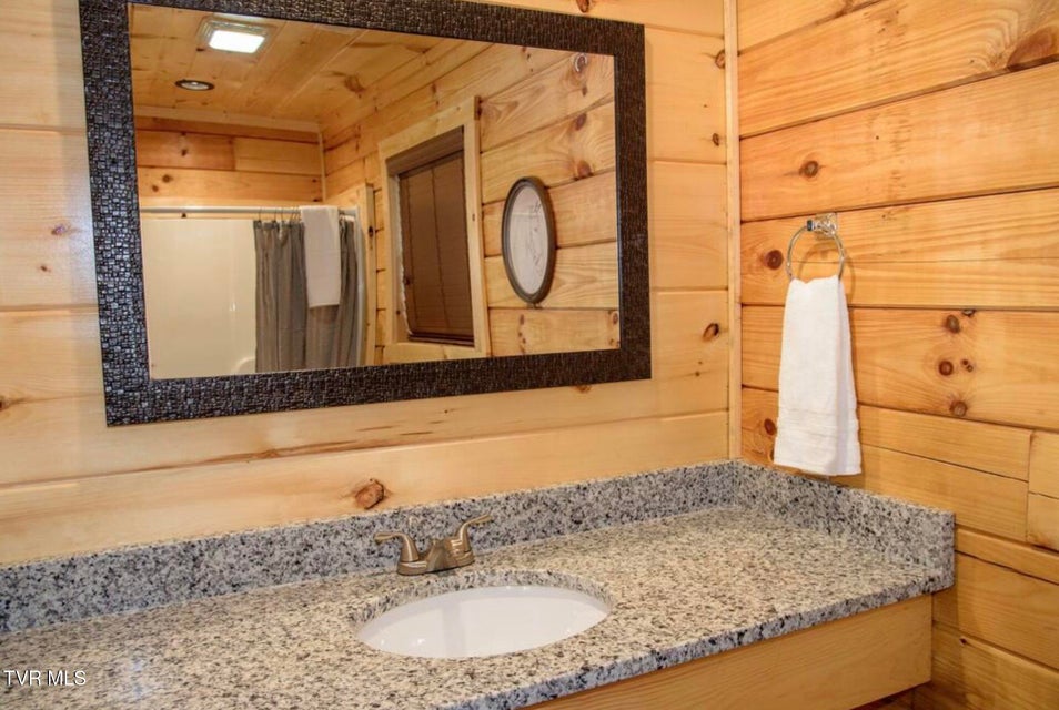 Photo #46: 834 String Run Way