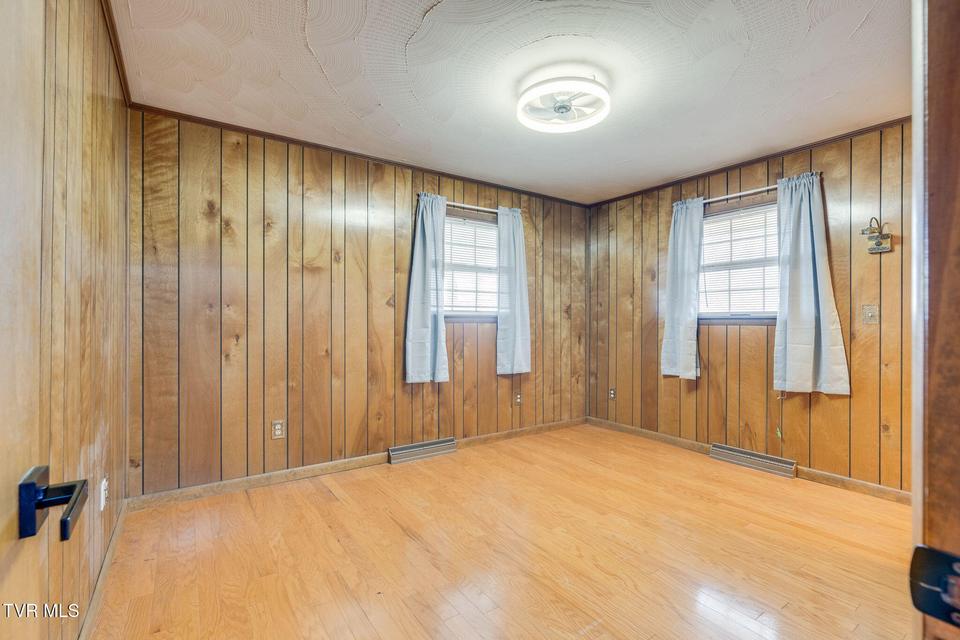 Photo #13: 309 Hill Avenue