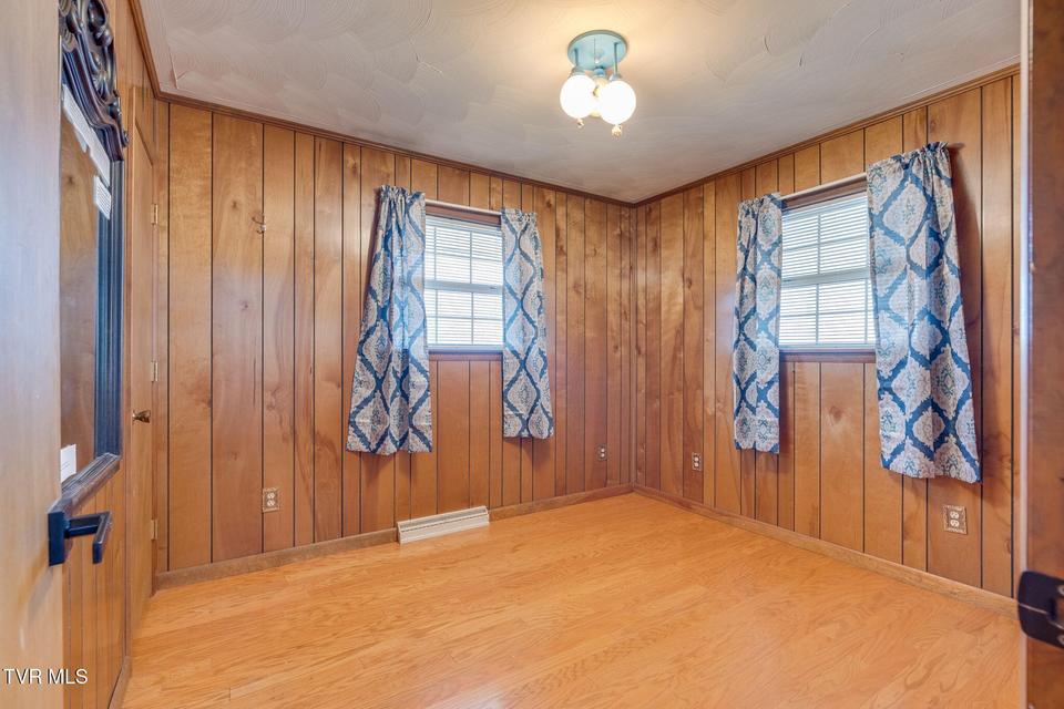 Photo #16: 309 Hill Avenue