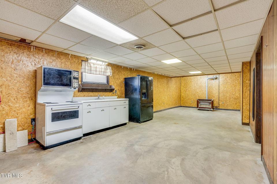 Photo #21: 309 Hill Avenue