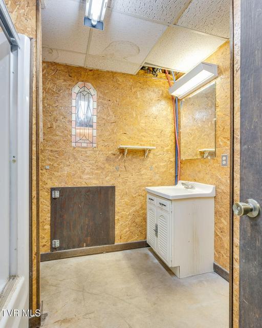 Photo #26: 309 Hill Avenue