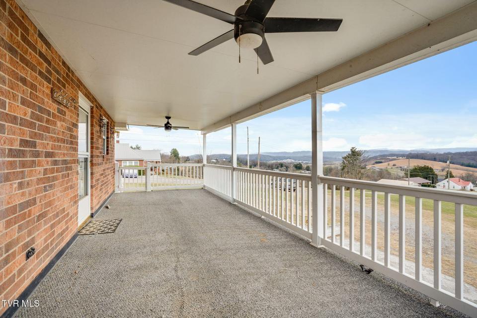 Photo #31: 309 Hill Avenue