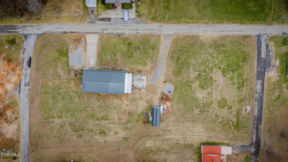 Photo #40: 309 Hill Avenue