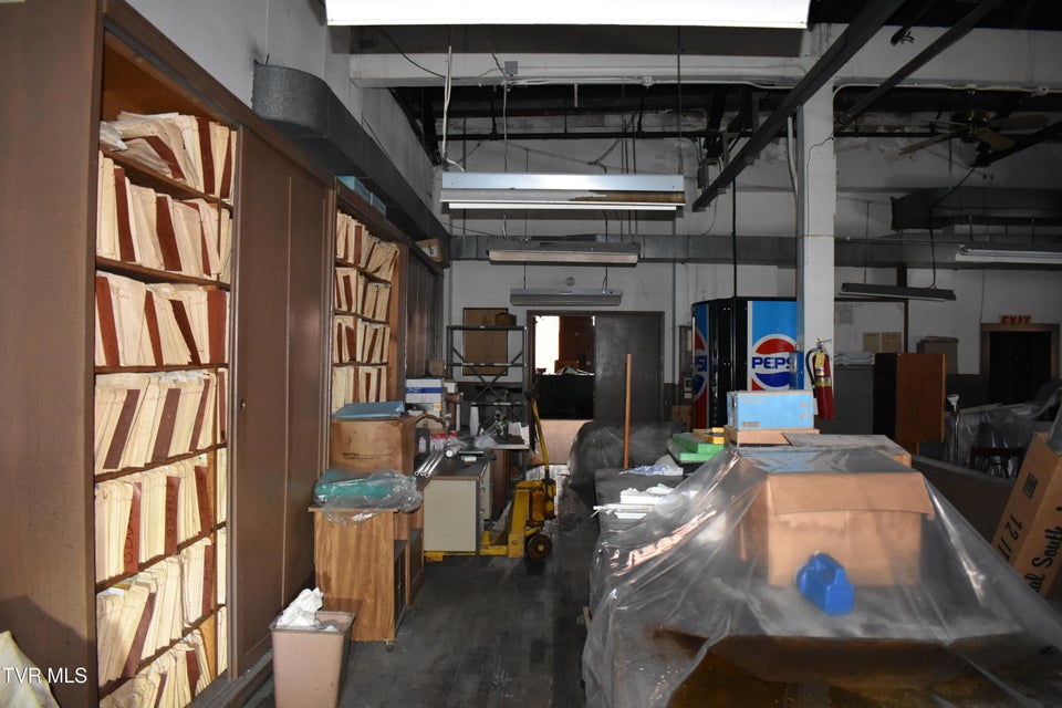 Photo #16: 509 Shelby Street