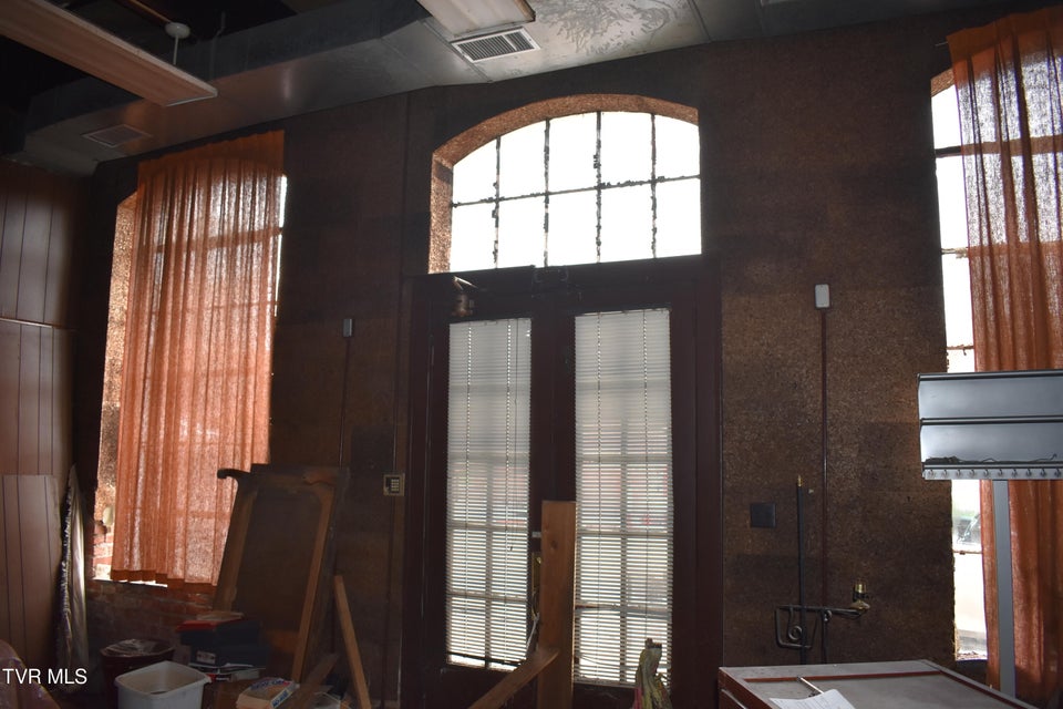 Photo #21: 509 Shelby Street