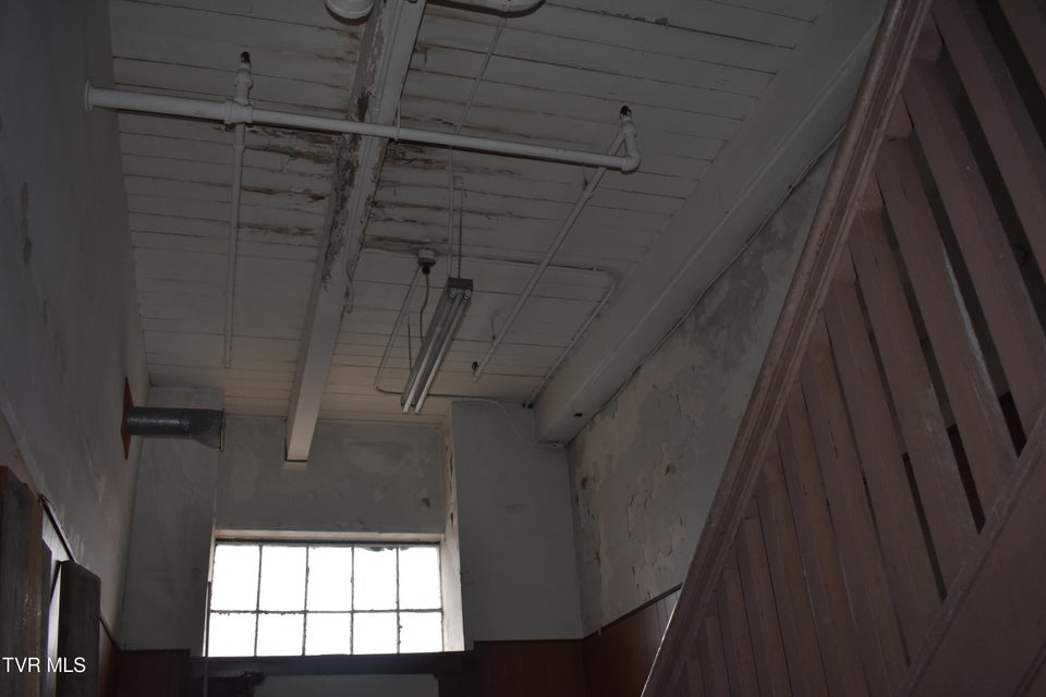 Photo #25: 509 Shelby Street