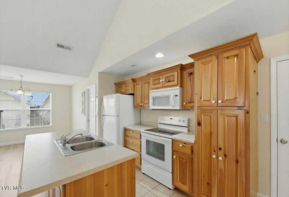 Photo #14: 1842 Country Meadows Drive