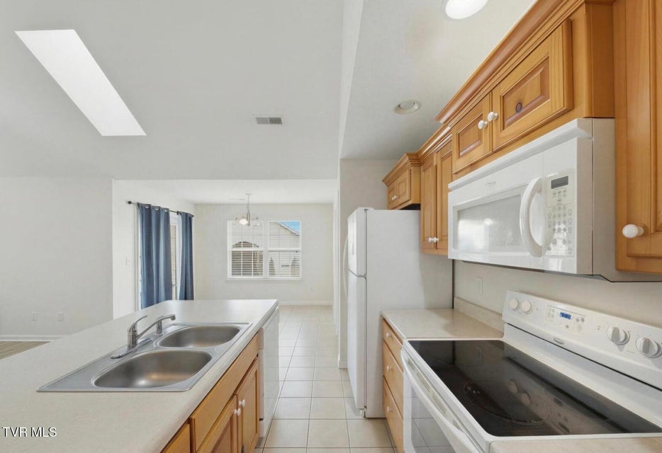 Photo #17: 1842 Country Meadows Drive