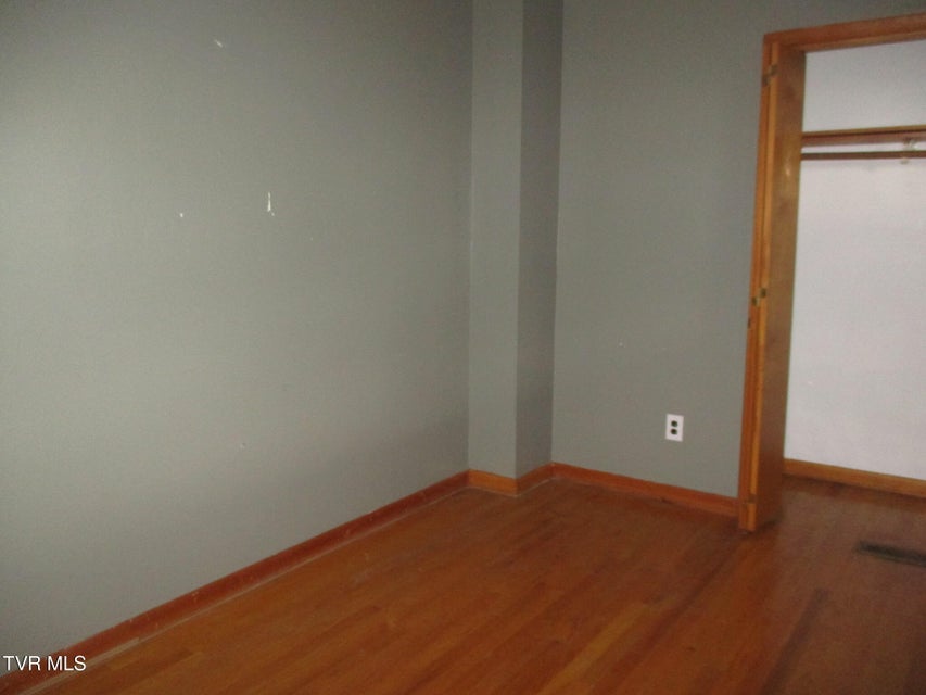 Photo #6: 157 Raintree Drive