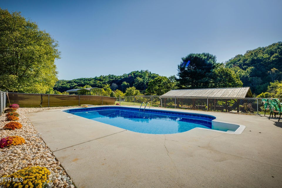 Photo #5: 18212 Cleveland Road