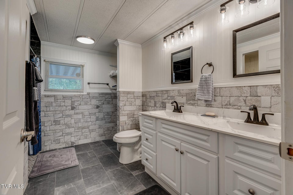 Photo #20: 18212 Cleveland Road