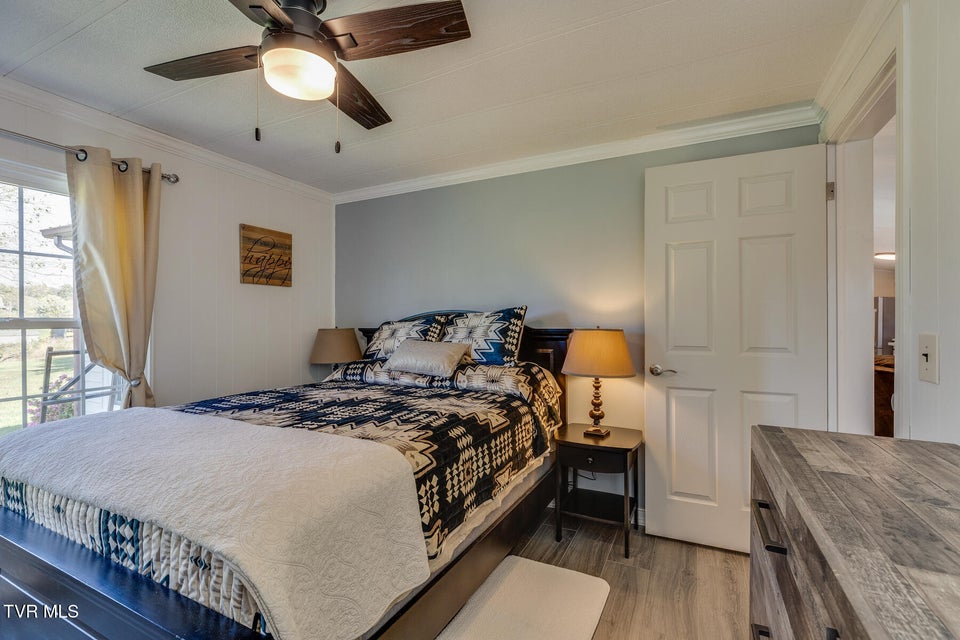 Photo #33: 18212 Cleveland Road