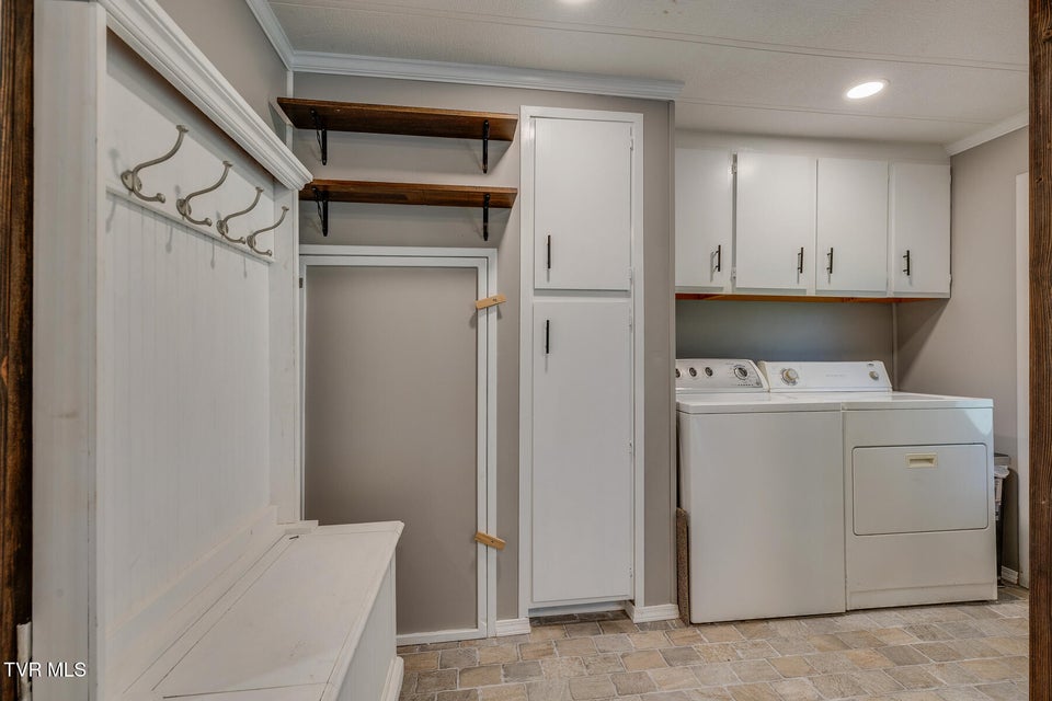 Photo #34: 18212 Cleveland Road