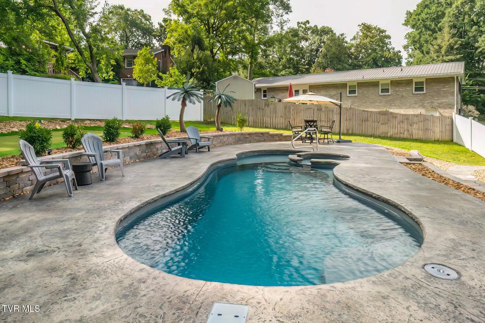 Photo #63: 4004 Englewood Boulevard